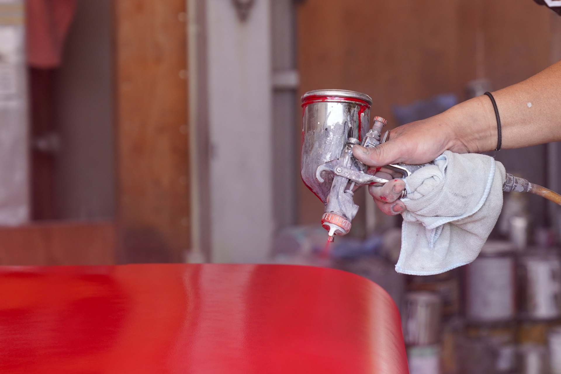 自動車板金工場